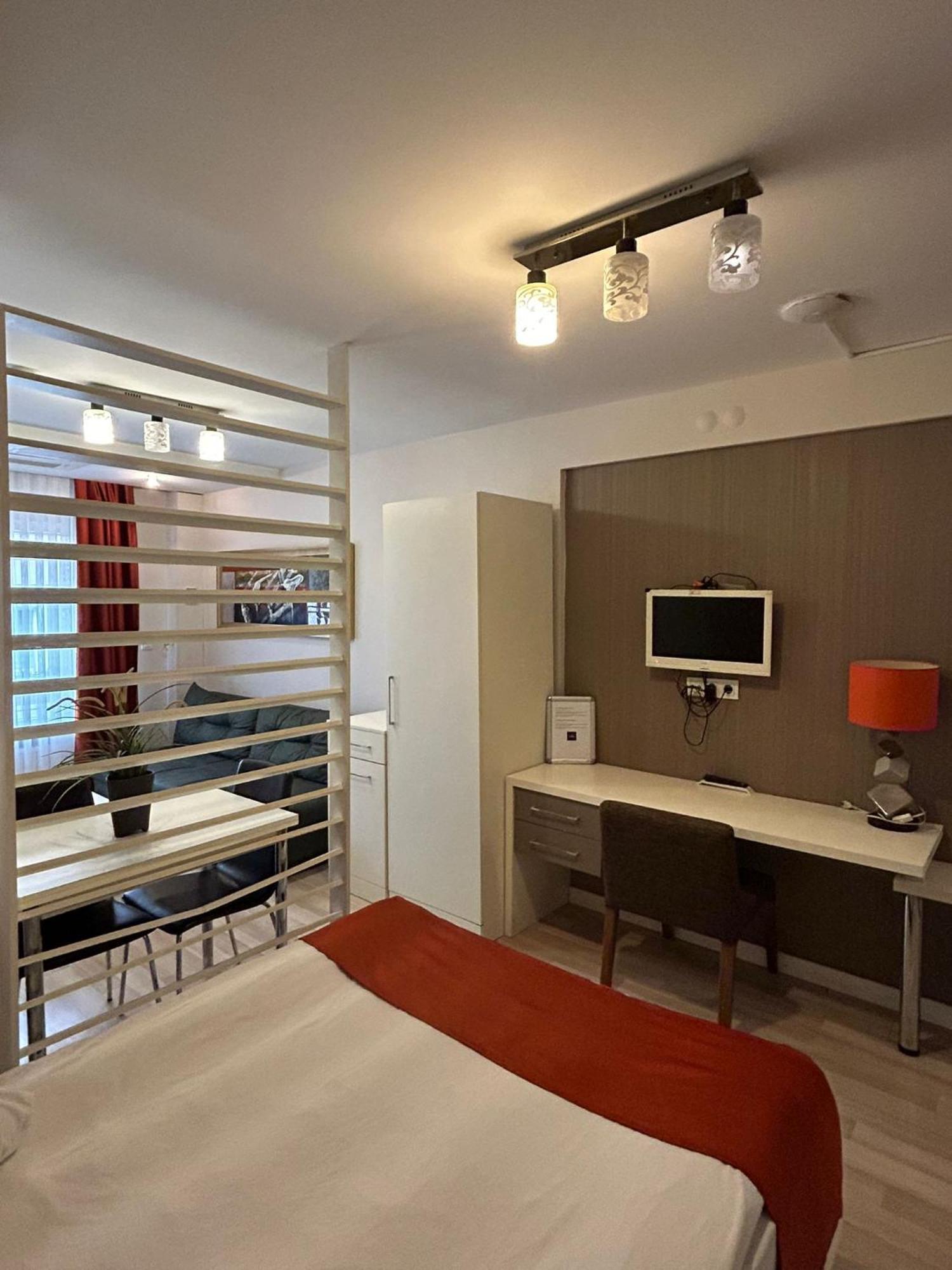 Arwin Hotel Ескишехир Екстериор снимка